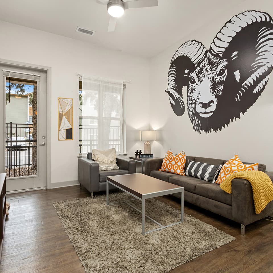 Living-Room-District